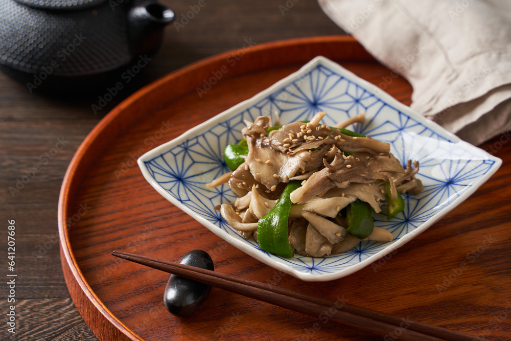 舞茸とピーマンの炒め物 舞茸とピーマンの炒め物