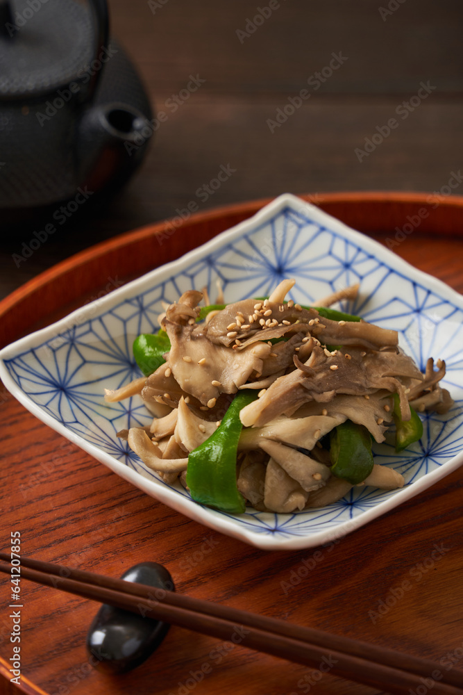 舞茸とピーマンの炒め物 舞茸とピーマンの炒め物