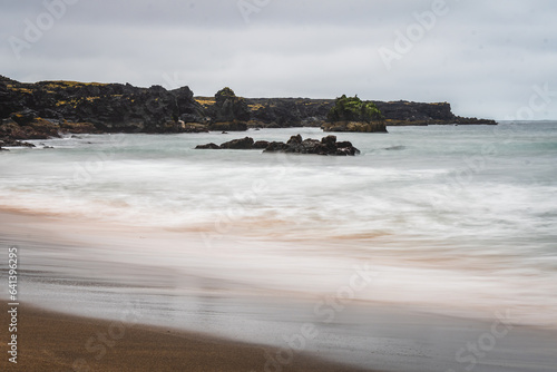 Obraz na płótnie Landscape of the Skadsvik Beach (Iceland) w salonie