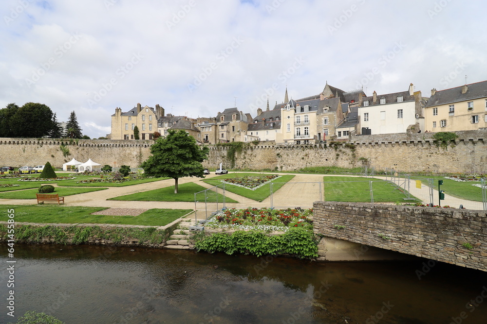 Les remparts de la ville fortifiée, ville de Vannes, département du Morbihan, Bretagne, France