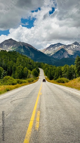 road to the mountains