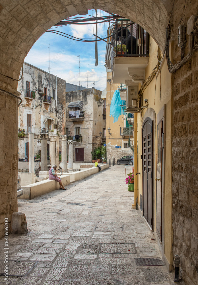 Obraz premium Bari, Italy - one of the pearls of Puglia region, Old Town Bari displays a number of wonderful churches and cathedrals, like the ruins of Santa Maria del Buonconsiglio