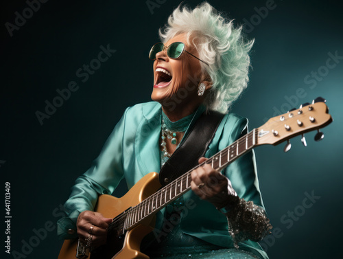 Obraz na płótnie old women play rock w salonie