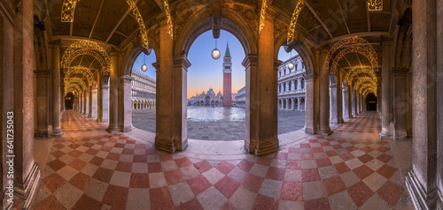 Fototapete Venice, Italy Landmarks at Dawn