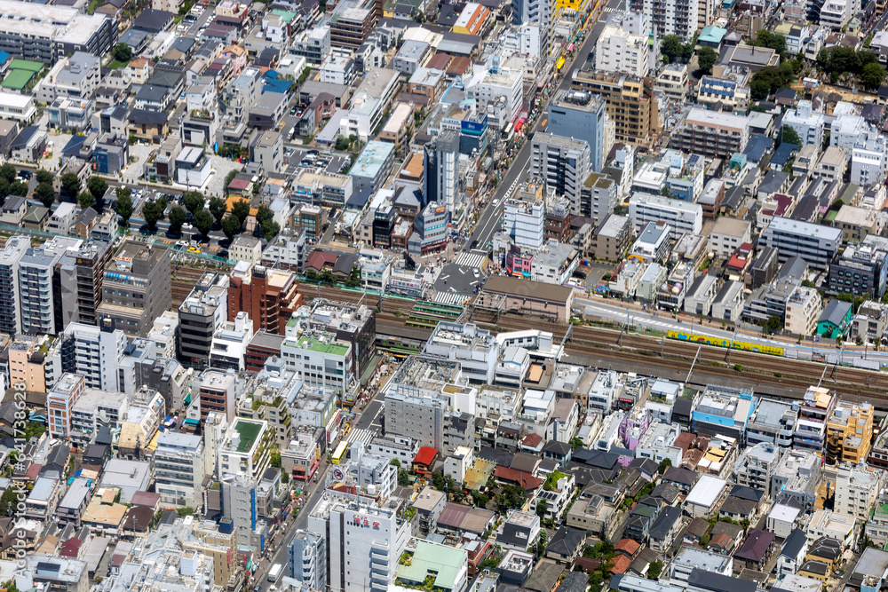 山手線の新大久保駅付近を空撮 山手線の新大久保駅付近を空撮