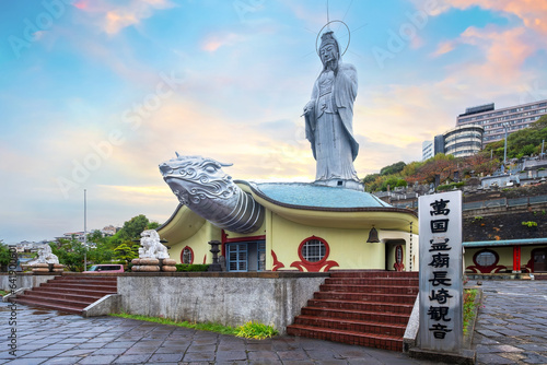 Foto Nagasaki, Japan - Nov 29 2022: Fukusaiji Temple was founded in 1628 by members o
