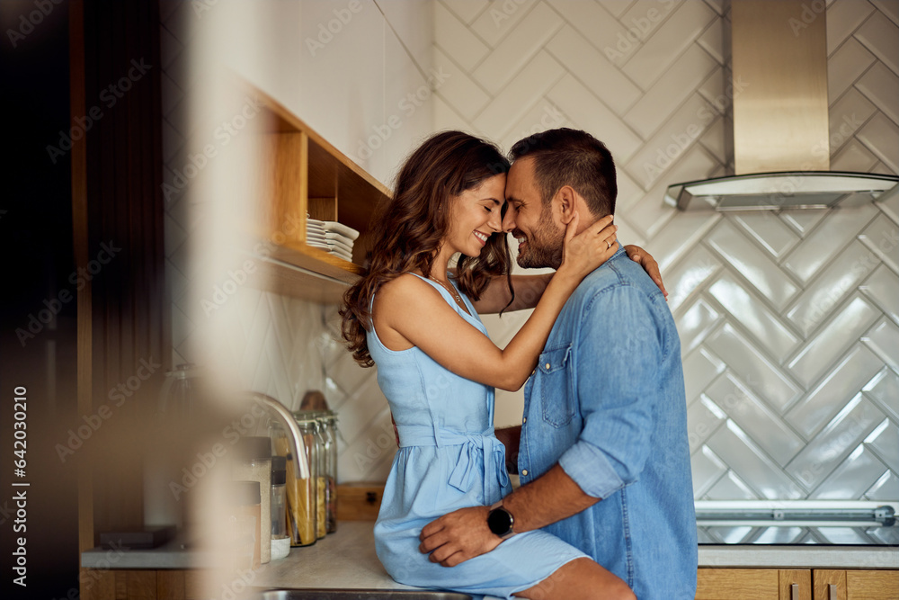 Kitchens That Kiss: Elevate Your Space with the Kitchen Counter Kiss Design