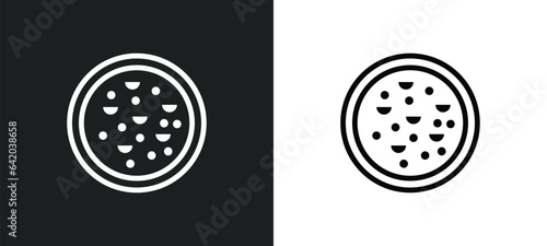 kung pao chicken icon isolated in white and black colors. kung pao chicken outline vector icon from food and restaurant collection for web, mobile apps and ui.