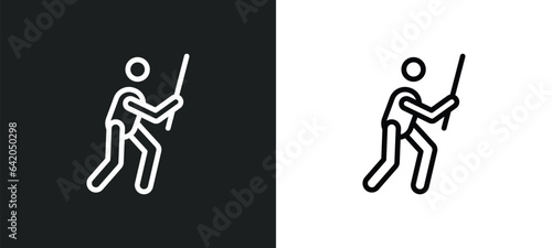 kendo icon isolated in white and black colors. kendo outline vector icon from sport collection for web, mobile apps and ui.