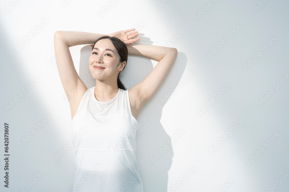 健康的なアジア人女性のビューティーポートレート/スタジオ撮影/30-40代 健康的なアジア人女性のビューティーポートレート/スタジオ撮影/30-40代