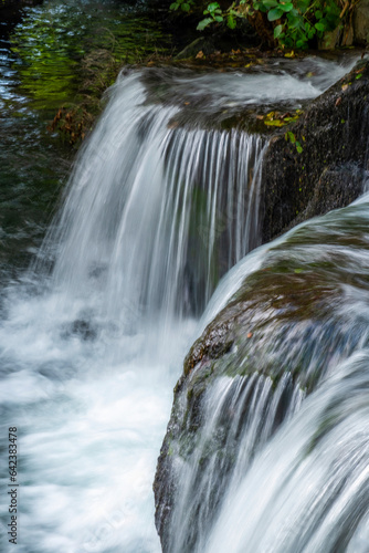 Chute d eau dans une for  t