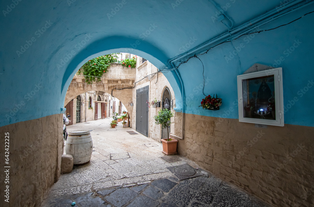 Φωτογραφία Bari, Italy - one of the pearls of Puglia region, Old Town Bari displays a pecul