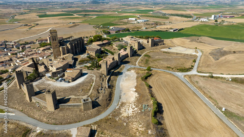 vista aérea del hermoso cerco de Artajona en la comunidad foral de Navarra, España	 photo