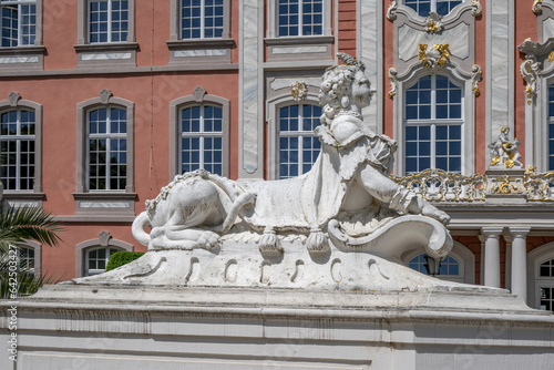 Statue dans le Palais princier de Trèves en Allemagne 