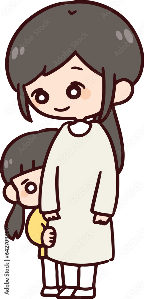 お母さんの後ろに隠れる娘 お母さんの後ろに隠れる娘