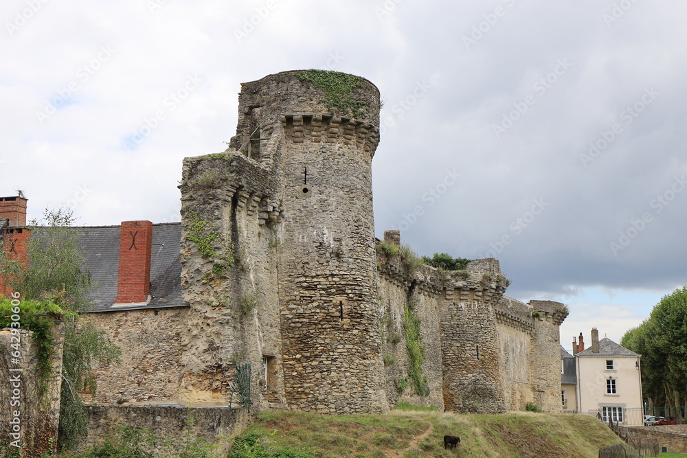 Les remparts de la ville, fortifications, ville de Laval, département de la Mayenne, France