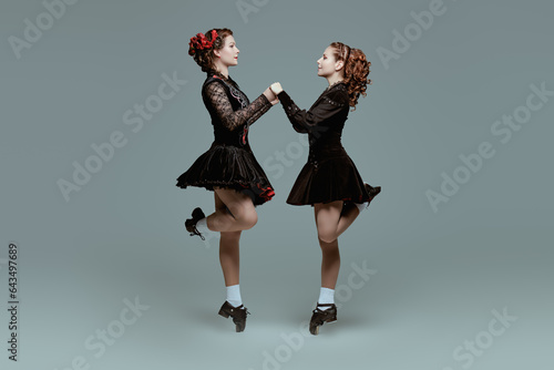 Obraz na płótnie duet of dancers