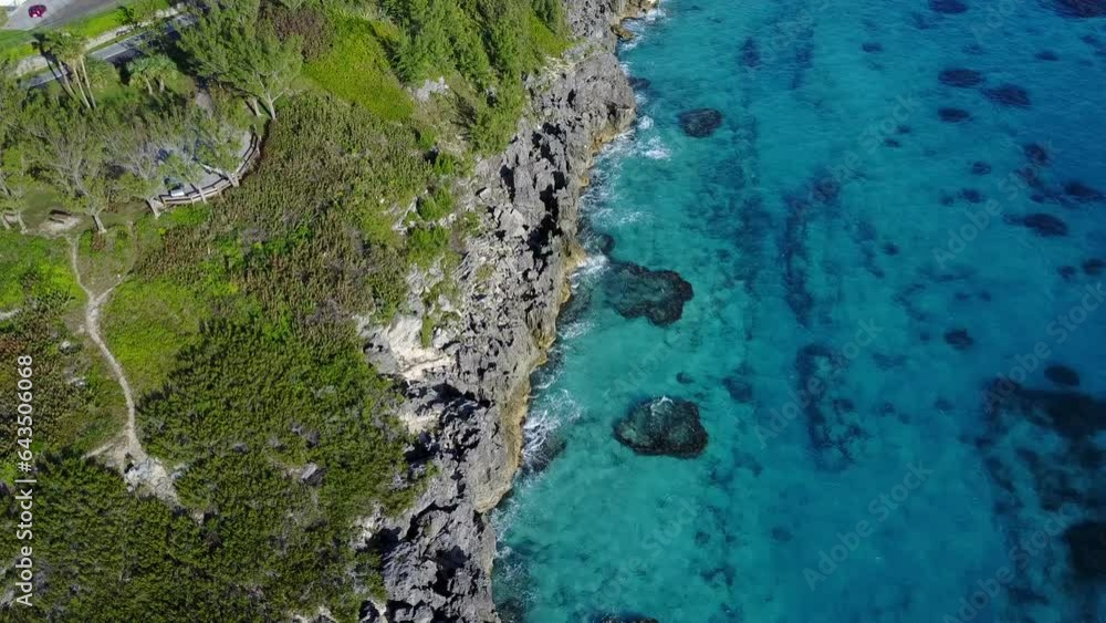 Blue water shore in bermuda on sunny day Blue water shore in bermuda on sunny day
