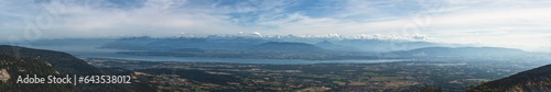 Panorama sur le lac L  man  le Mont-Blanc et les Alpes