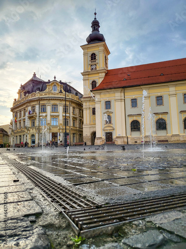 Historisches Hermannstadt Rathaus, Primaria Municipiului Sibiu und Schloss Brukenthal Palace in Hermannstadt, Sibiu, Siebenbürgen, Rumänien photo