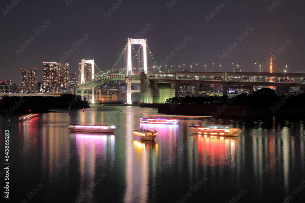 Night View of Houseboat and Rainbow Bridge, Japan,Tokyo,Minato Night View of Houseboat and Rainbow Bridge, Japan,Tokyo,Minato
