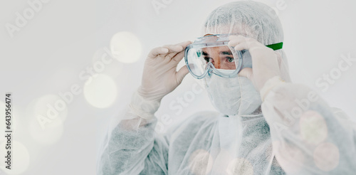 Foto PPE, person goggles and safety suit of lab worker and healthcare professional in hospital or clinic