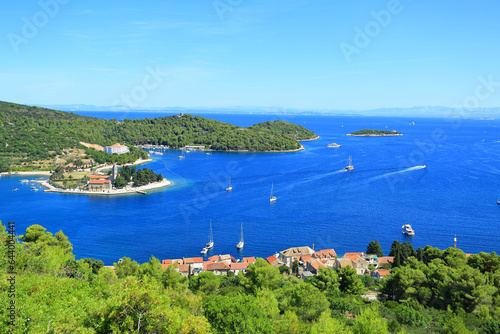 Fényképezés Town Vis on homonymous island, Adriatic sea, Croatia