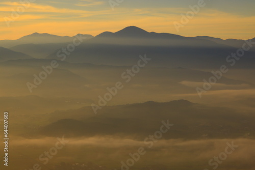 山並みと雲海 © yspbqh14