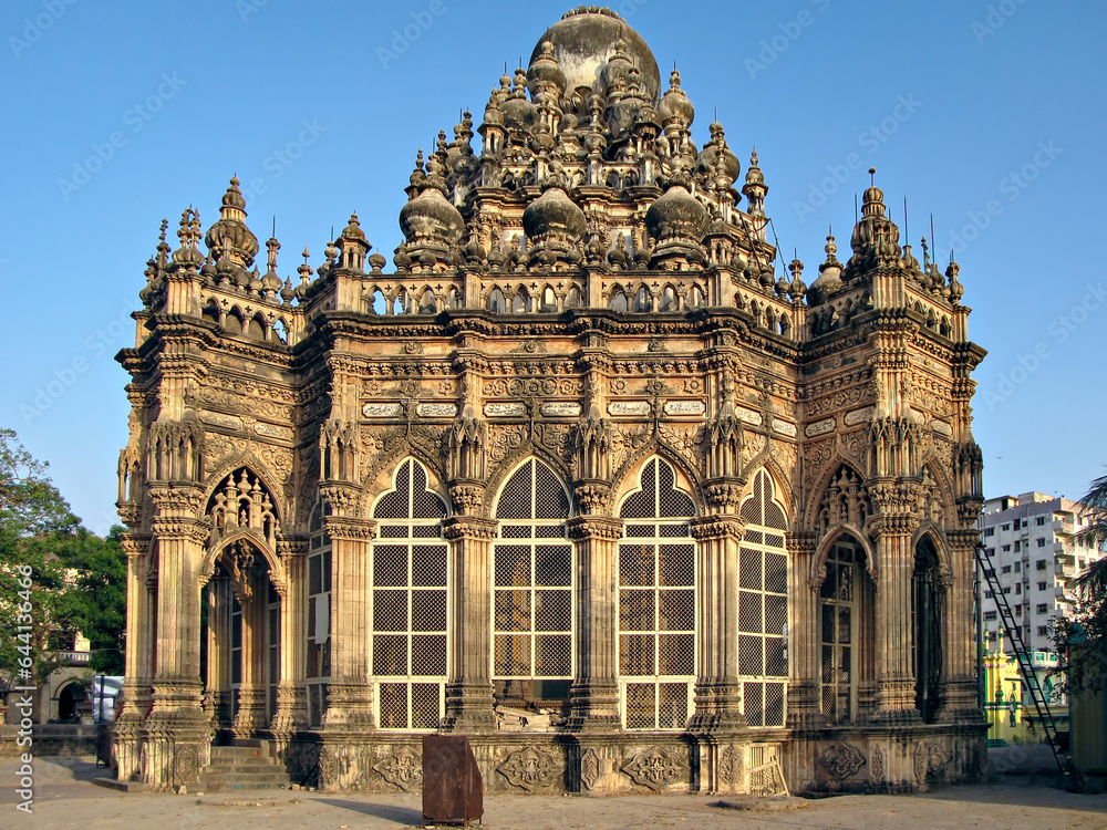 Fototapeta premium Mahabat Maqbara Palace, also Mausoleum of Bahaduddinbhai Hasainbhai, is a mausoleum in Junagadh, that was once home to the Muslims rulers the Nawabs of Junagadh