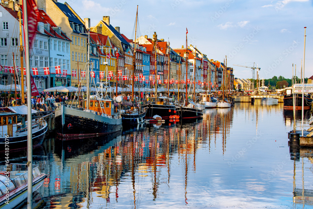 Fototapeta premium boats in the harbor