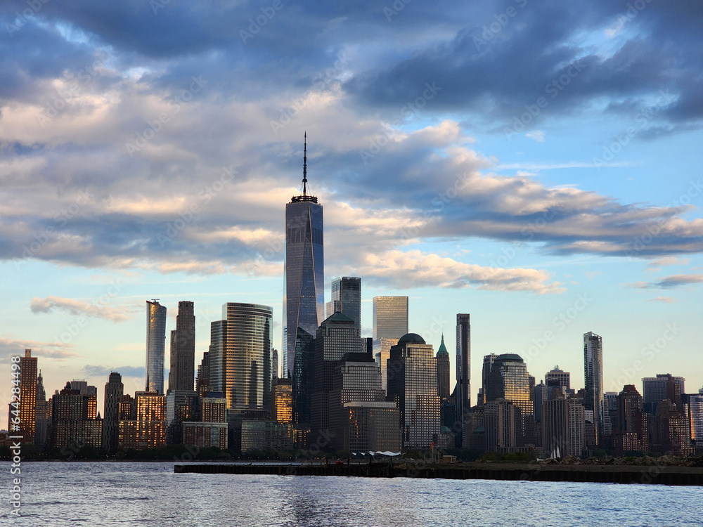 Fototapeta premium midtown manhattan and hudson river. metropolis cityscape. new york downtown. manhattan skyline. new york city. skyscraper building of nyc. ny urban city architecture. New York skyline view