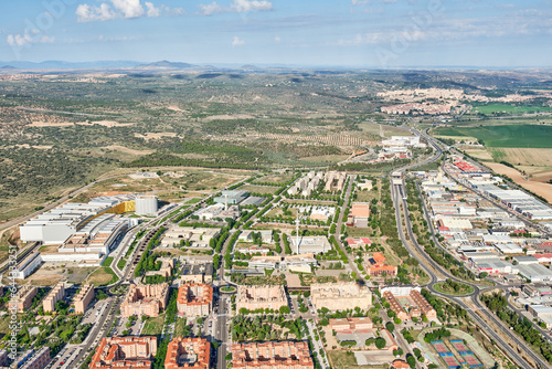 Vertical aerial image of the residential area of Toledo with the N 400 road separating it from the industrial zone