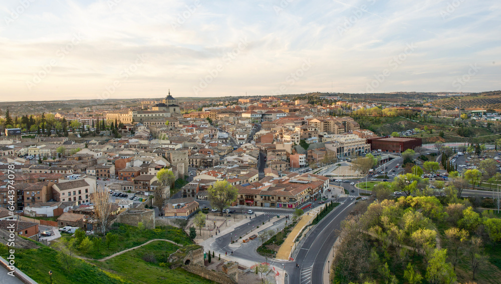 Obraz premium CIUDAD DE TOLEDO DESDE EL AIRE