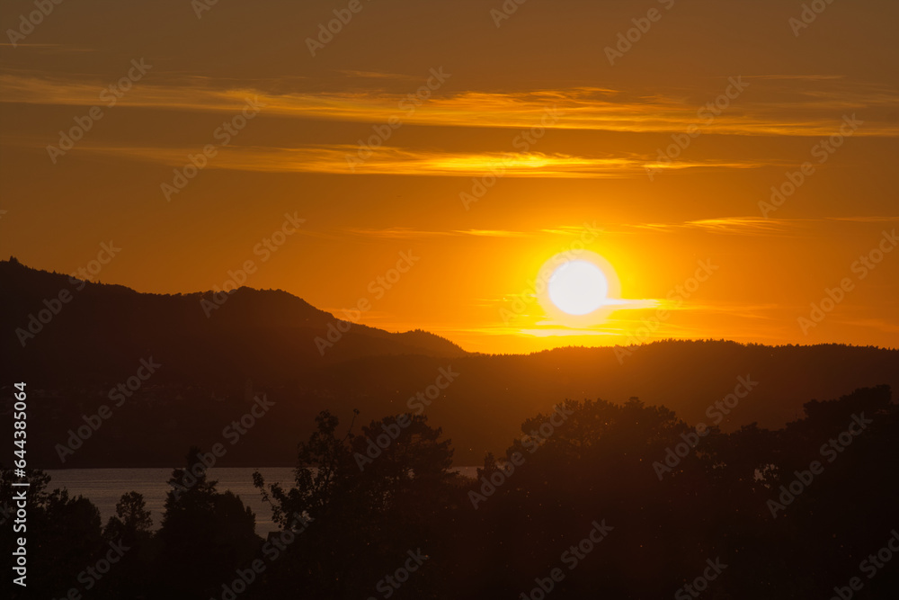 Obraz premium Bodensee, Sonnenuntergang am Untersee über der Höri
