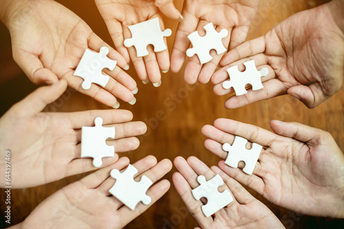 Jigsaw combines the energy of teamwork. The importance of working as a team Join groups to work and complete successful errands. Pieces Keywords in Great Teamwork