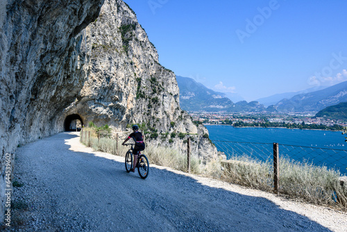 Fototapeta Naklejka Na Ścianę i Meble -  Riva del Garda, lago di Garda, Italia, sentiero del Ponale