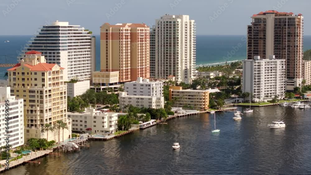 Fort Lauderdale Condominiums between the ocean and intracoastal waterway Fort Lauderdale Condominiums between the ocean and intracoastal waterway