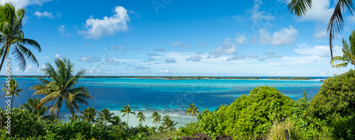 Fototapeta Naklejka Na Ścianę i Meble -  Bora Bora, Panorama with Palms and blue Lagoon at Fiti'u'u Point