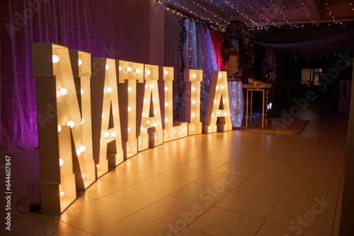 Arreglo de quinceañera con el nombre de Natalia con luces photo