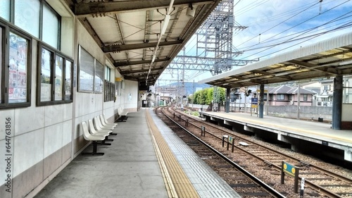 Shinomiya Station on the Keihan Electric Railway. This is a train that connects Kyoto and Shiga.