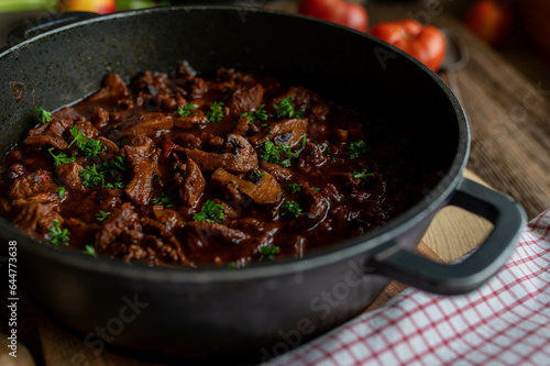 Braised poultry ragout with mushrooms and vegetables in a delicious brown sauce. Served ready to eat in a pot