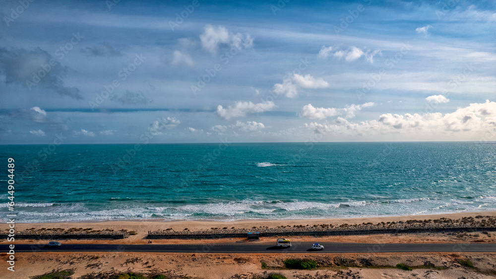 Φωτογραφία Arichal Munai, a Coastal lookout marking the end point of the Indian mainland, is popular for viewing ocean sunsets, Dhanushkodi, Tamilnadu, India