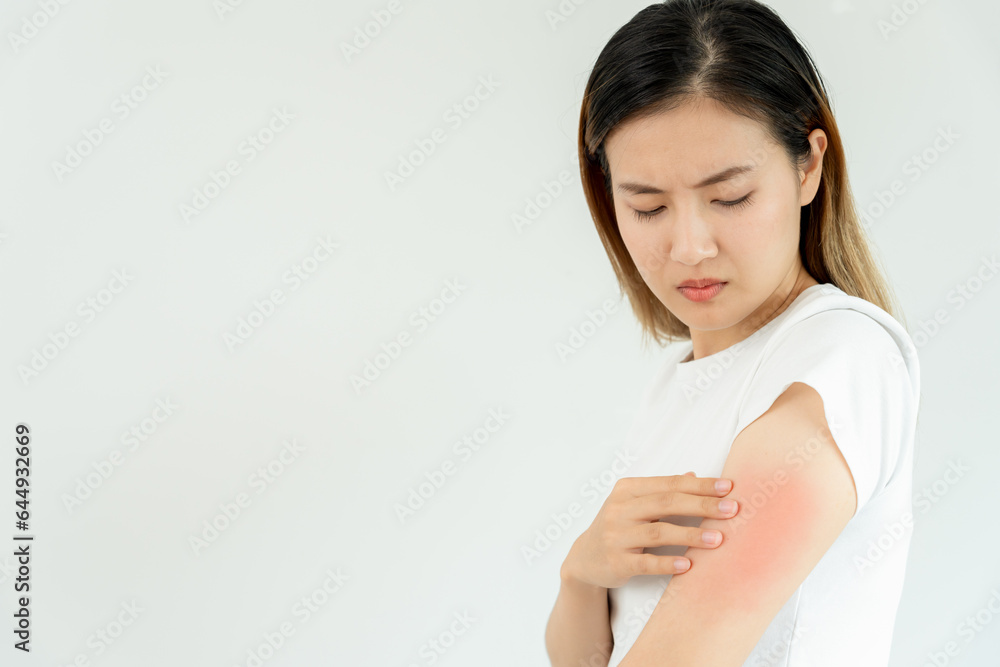 skin problem and beauty. Young woman scratch body has itchy skin from skin allergic, steroid allergy, sensitive skin, red from sunburn, chemical allergy, rash, insect bites, Seborrheic Dermatitis. skin problem and beauty. Young woman scratch body has itchy skin from skin allergic, steroid allergy, sensitive skin, red from sunburn, chemical allergy, rash, insect bites, Seborrheic Dermatitis.