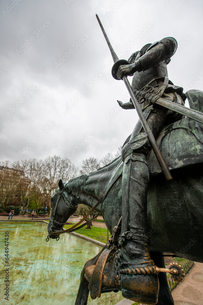 Naklejka premium A large bronze statue of the knight Don Quixote