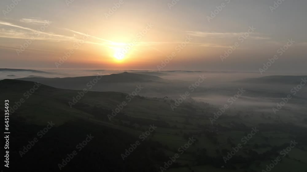 Hope valley inversion, Peak District, UK - forwards Hope valley inversion, Peak District, UK - forwards