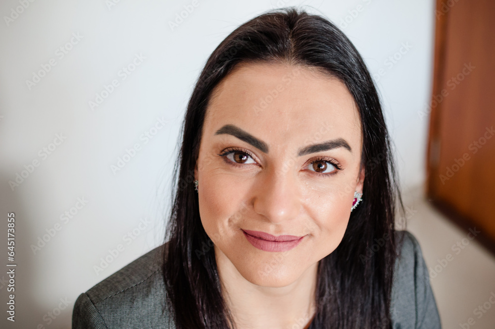Os cliques revelando a essência do poder feminino no mundo corporativo: uma sinfonia de empoderamento, profissionalismo e autenticidade, capturando a elegância e a confiança que moldam o caminho Os cliques revelando a essência do poder feminino no mundo corporativo: uma sinfonia de empoderamento, profissionalismo e autenticidade, capturando a elegância e a confiança que moldam o caminho