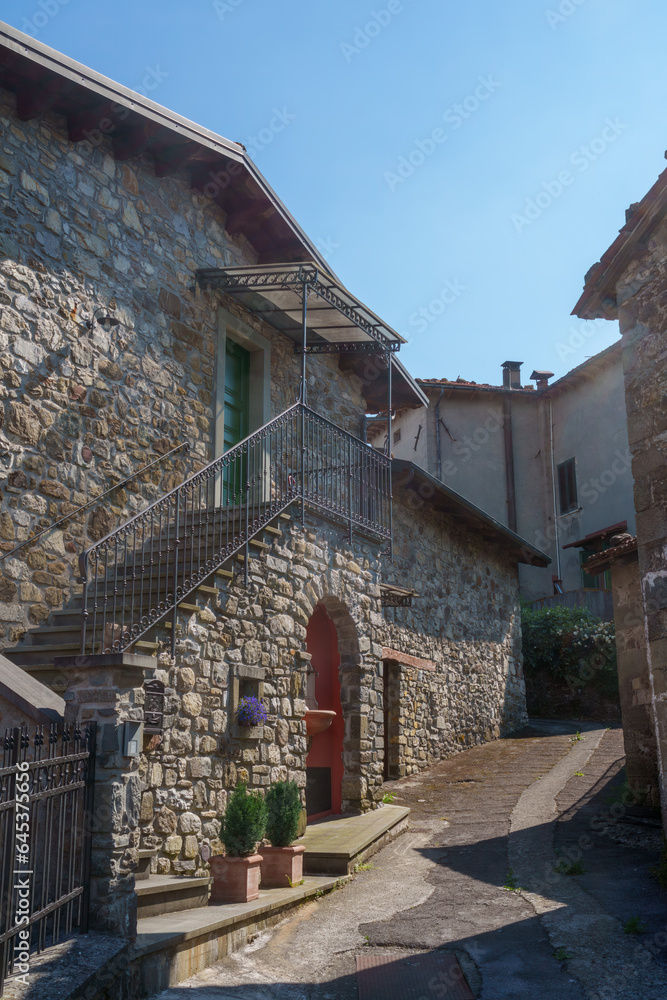 Gragnana, historic village in Tuscany