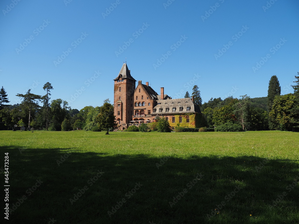 Gästehaus Schloß Saareck-Mettlach-Hotel