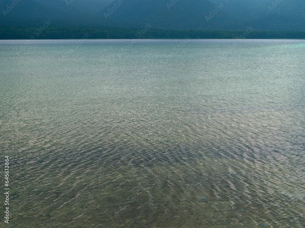 宇曽利湖の水面