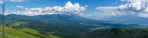 車山山頂から見える八ヶ岳連峰や南アルプスのパノラマ風景 © yu_photo
